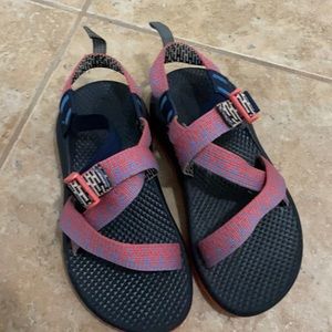 Girls chaco.